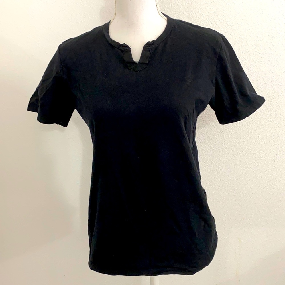SIVA black shirt size small